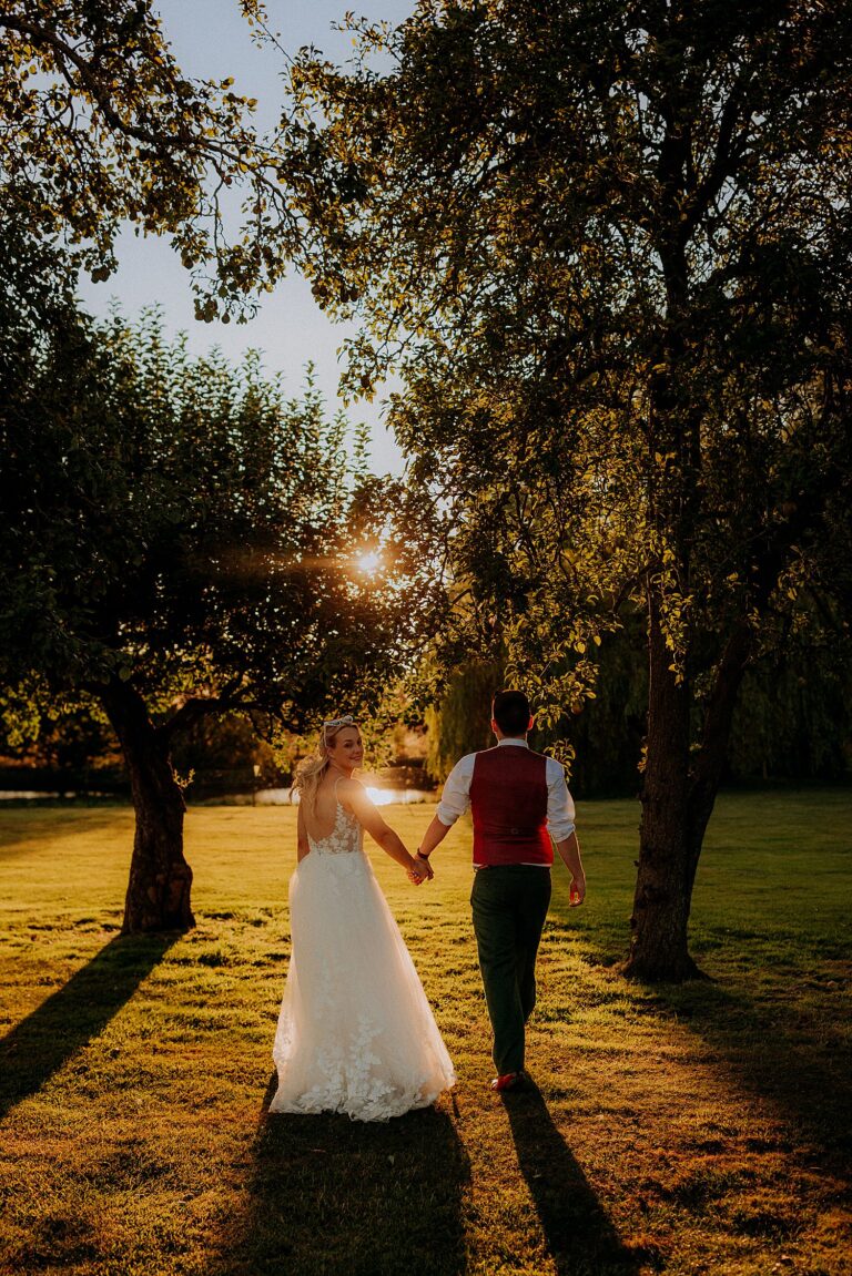 NATURAL WEDDING PHOTOGRAPHERS