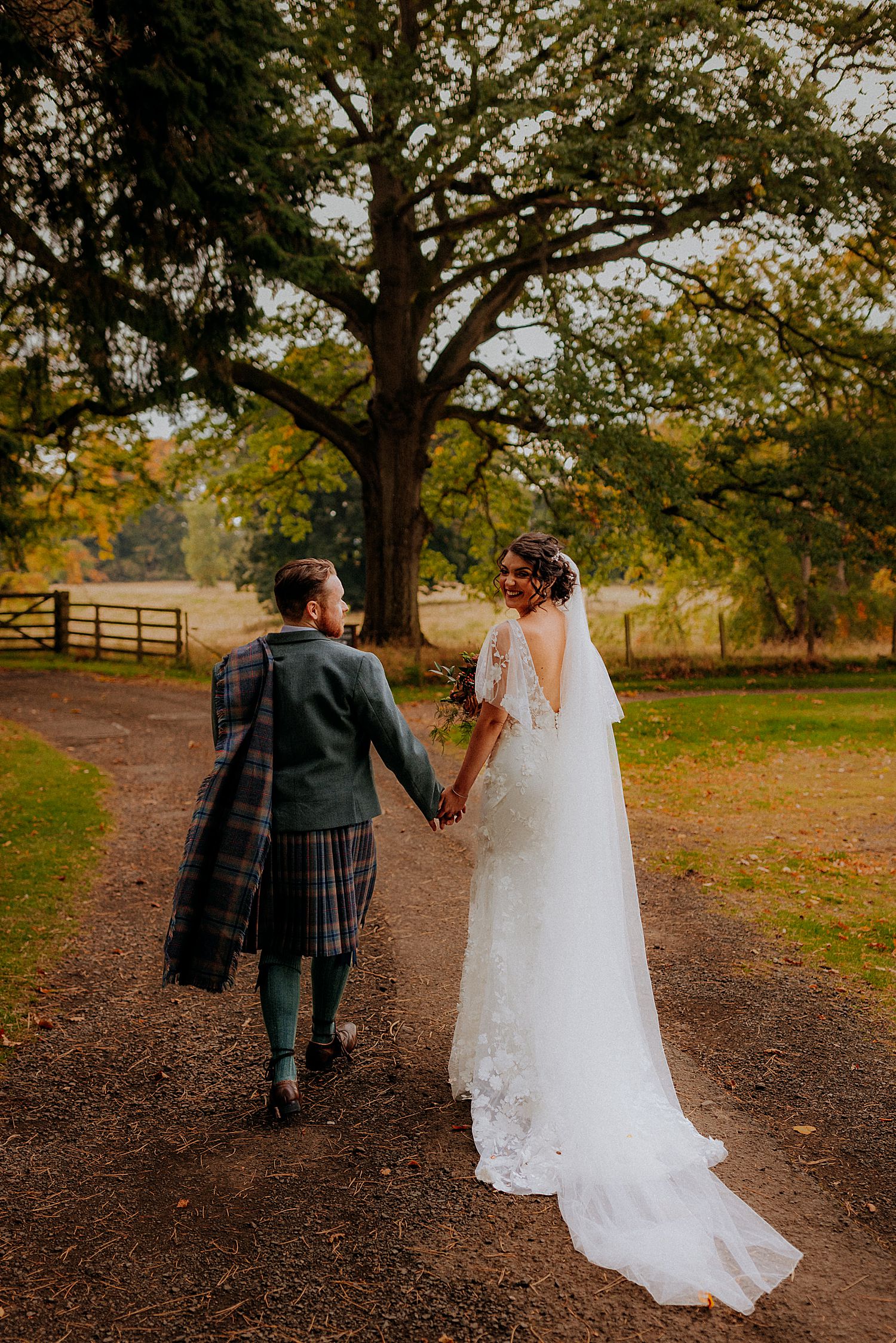 EDINBURGH WEDDING PHOTOGRAPHERS