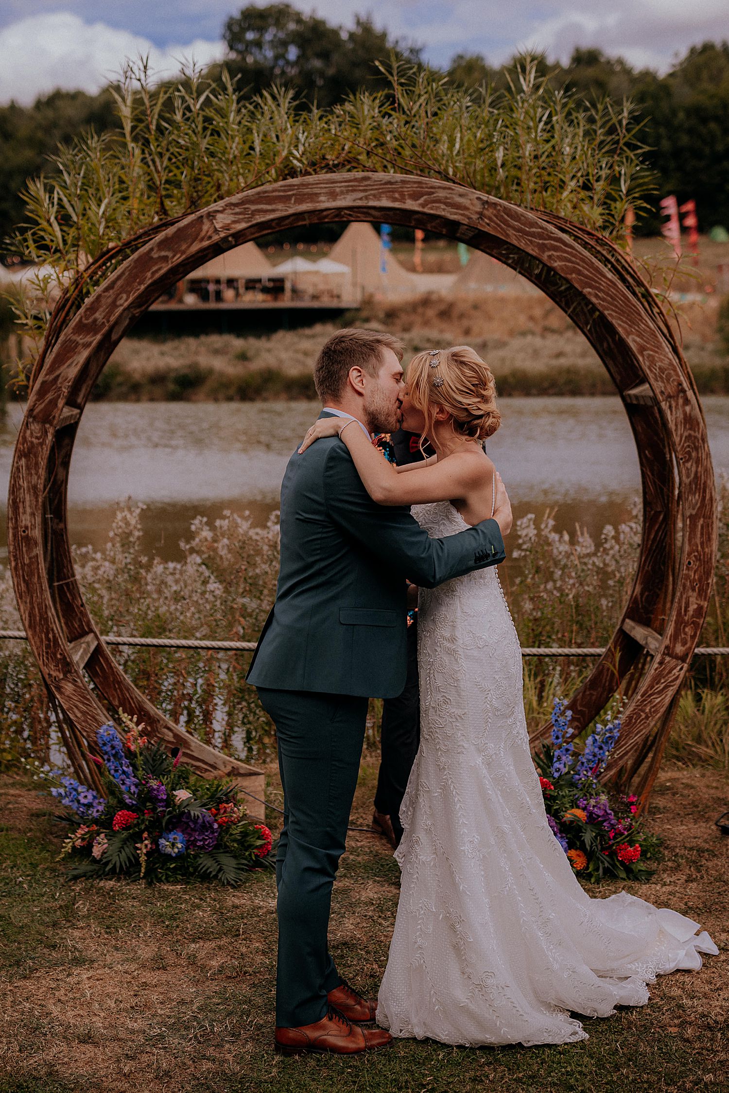HADSHAM FARM WEDDING PHOTOGRAPHER - Banbury Wedding Photographs