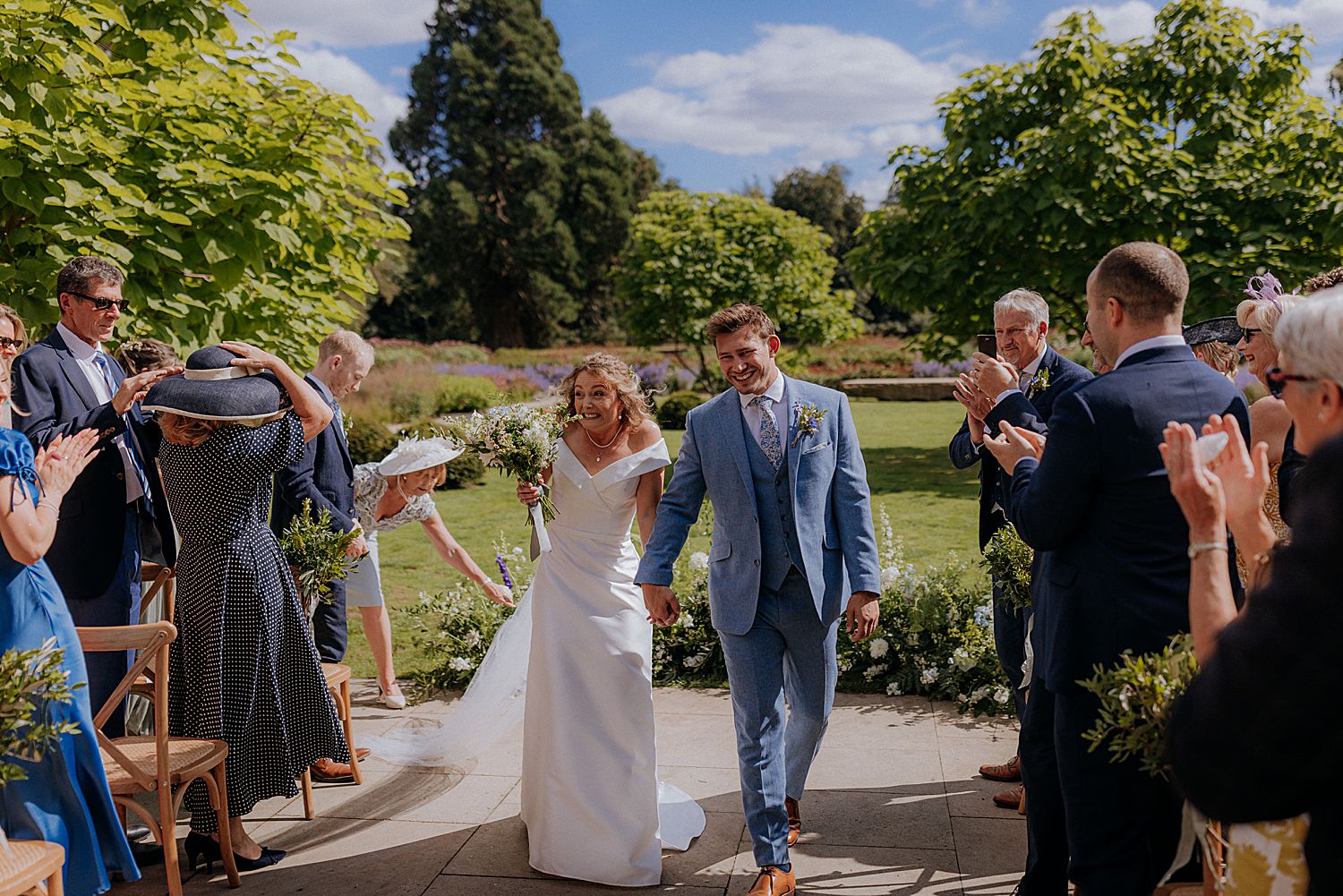 MIDDLETON LODGE WEDDING PHOTOGRAPHY - Fun Wedding Photography