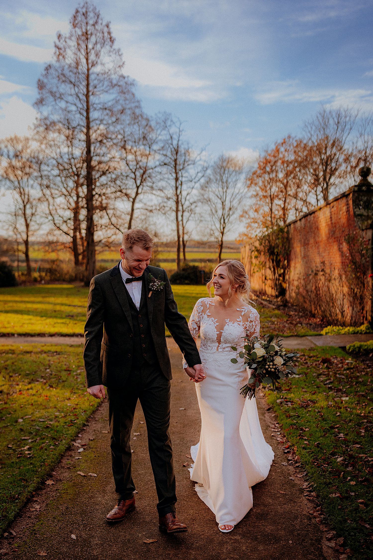 NATURAL WEDDING PHOTOGRAPHY